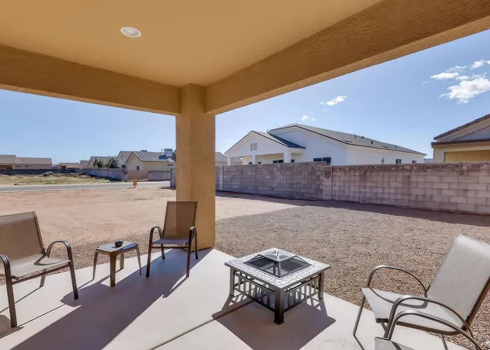 3br 2ba W Patio Fire Pit Holiday home Kingman