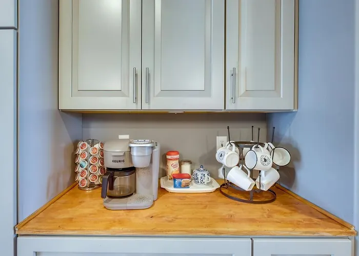 3br 2ba W Patio Fire Pit * Kingman